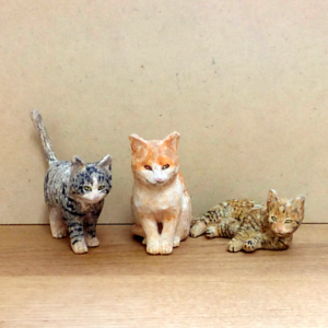 猫三匹衆
