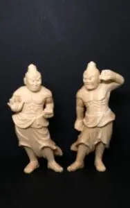 仁王像(高さ17cm)