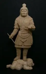 持国天立像(高さ約23cm)