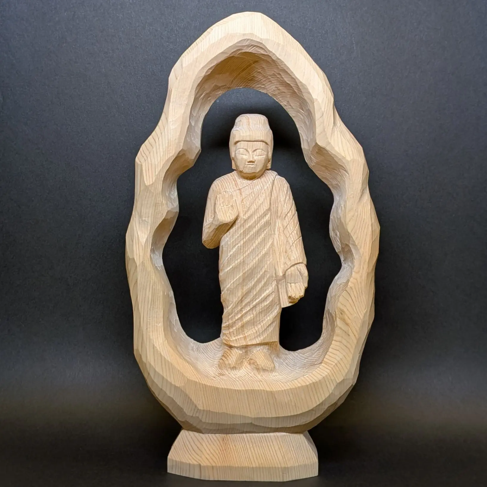 木彫における彫刻刀仕上げとヤスリ仕上げの違い | 木彫のホリビト