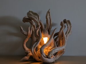 木彫「芽生え」